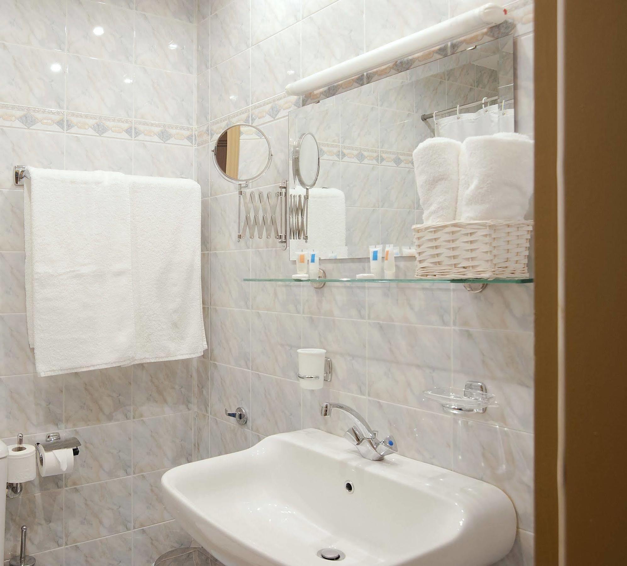 Nidimos Hotel Delphoi Kültér fotó